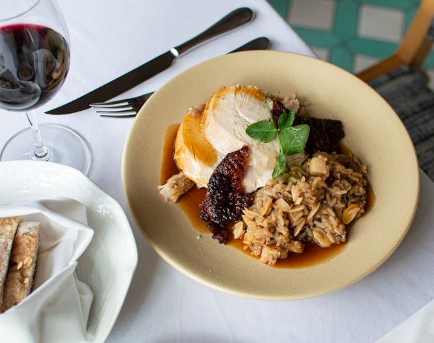 Increíble cena de Thanksgiving Day en&nbsp;Aitana.