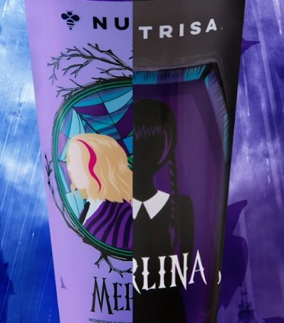 ¡Vasos de Merlina y macarrón de pan de&nbsp;muerto!.